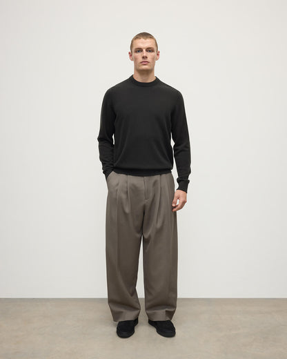 Johnstons of Elgin AW25 Men's Knitwear Icon Classic Cashmere Dark Grey Round Neck Jumper KAP05471SC7330