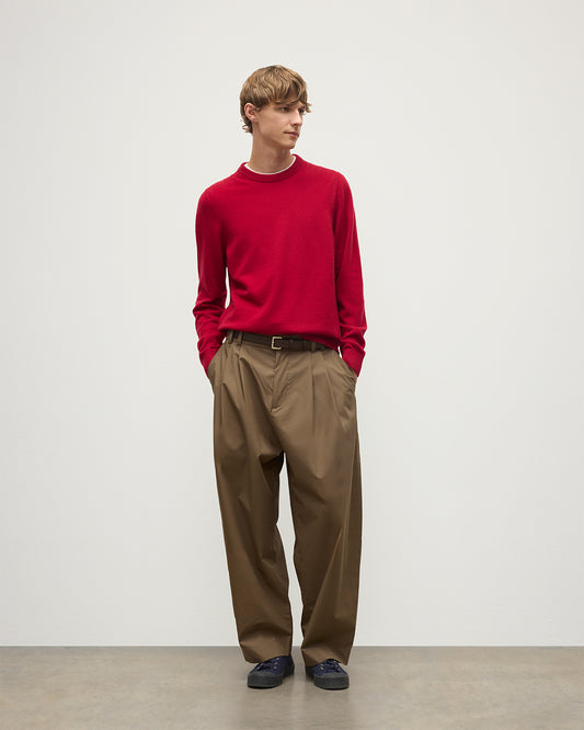 MODEL WEARS JOHNSTONS OF  ELGIN MENS RORY CREW CLASSIC JUMPER RED 100% CASHMERE WITH BROWN TROUSERS KAP05471SE5325