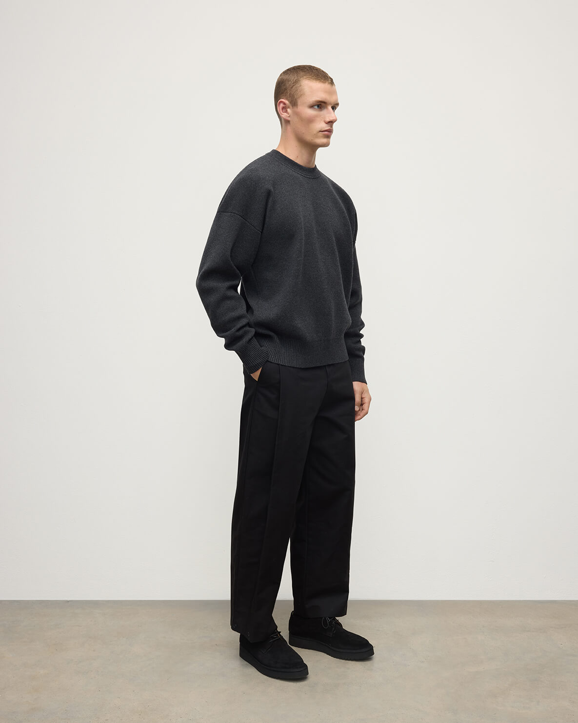 Johnstons of Elgin AW25 Men's Knitwear Charcoal Relaxed Milano Stitch Camel Jumper KAP05486HA7165