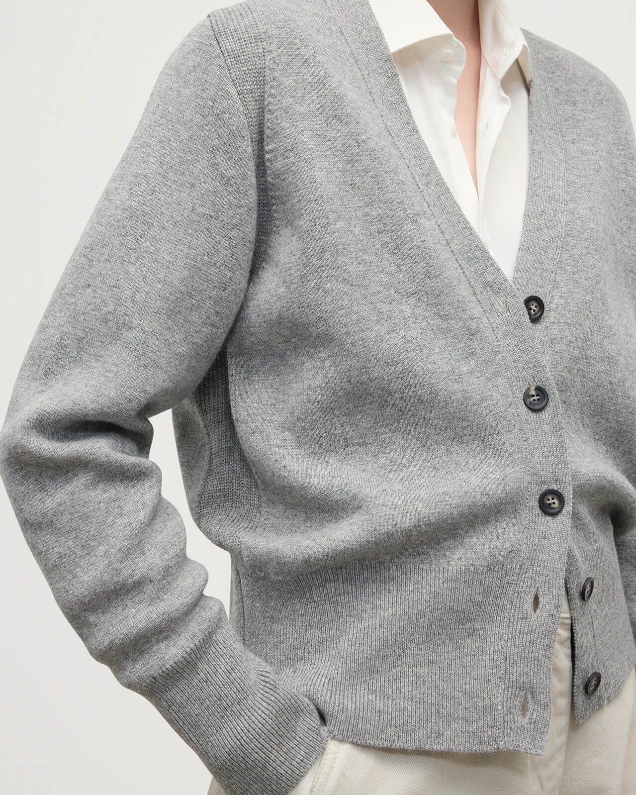 Model wears Johnstons of Elgin  Women's Knitwear Light Grey Milano Stitch Grey Cashmere Cardigan Front View KAP05489HA0308