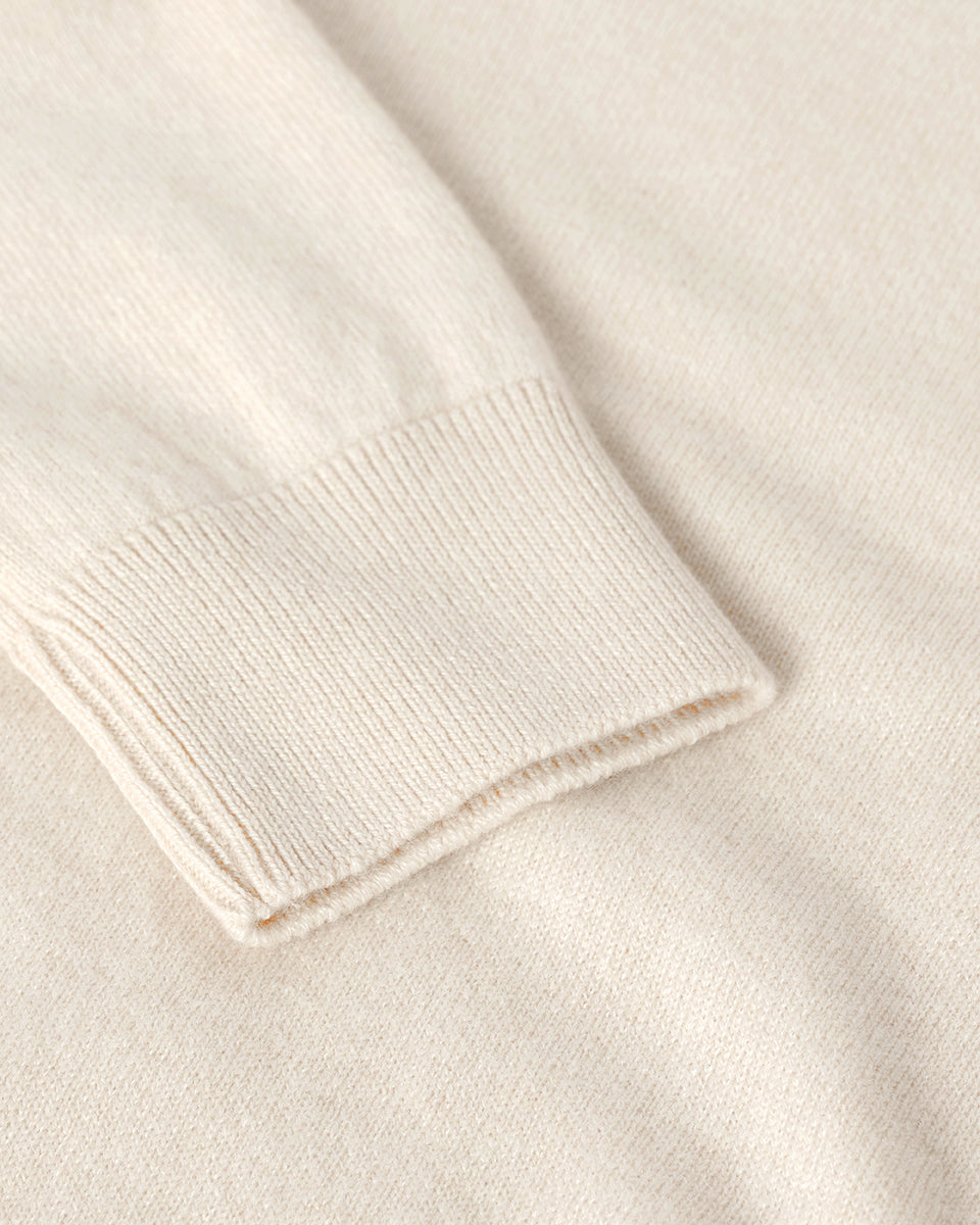 Johnstons of Elgin AW25 Women's Knitwear Champagne Classic Cashmere Cream Round Neck Jumper close up KAP05572SA0502