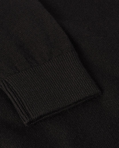 Johnstons of Elgin AW25 Women's Knitwear Black Classic Cashmere Black Round Neck Jumper close up KAP05572SA7210