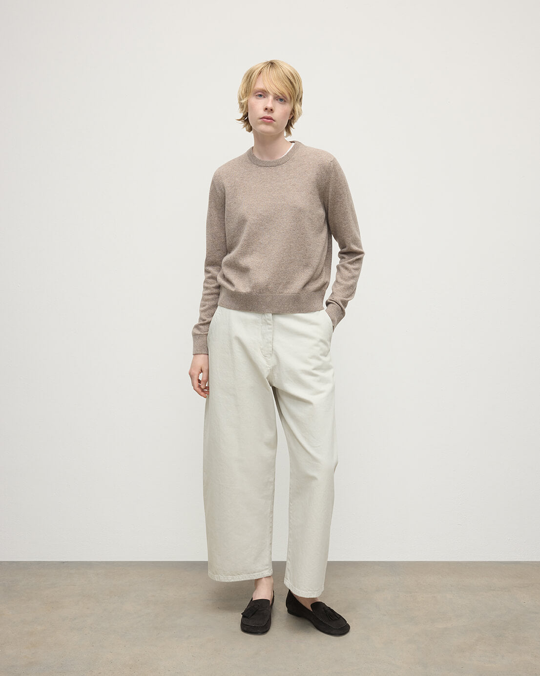 model wears Johnstons of Elgin AW25 Women's Knitwear Ash Classic Cashmere Brown Round Neck Jumper Front KAP05572HB4334