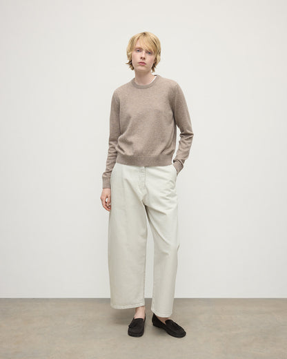 model wears Johnstons of Elgin AW25 Women's Knitwear Ash Classic Cashmere Brown Round Neck Jumper Front KAP05572HB4334