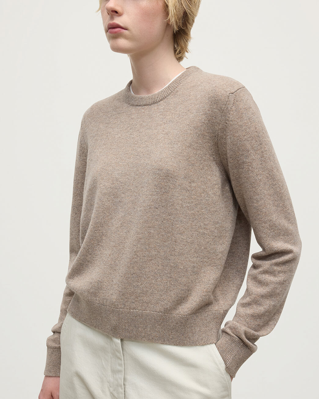 model wears Johnstons of Elgin AW25 Women's Knitwear Ash Classic Cashmere Brown Round Neck Close Up KAP05572HB4334