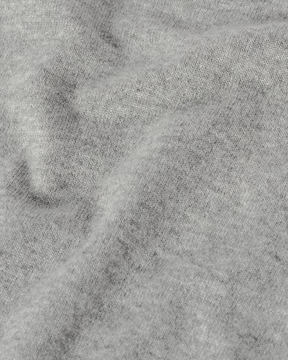 Johnstons of Elgin AW25 Women's Knitwear Light Grey Classic Cashmere Grey T-shirt Close Up KAP05574HA0308