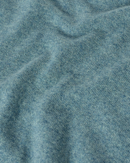 Johnstons of Elgin AW25 Women's Knitwear Seascape Classic Cashmere Green T-shirt Close Up KAP05574HC0038