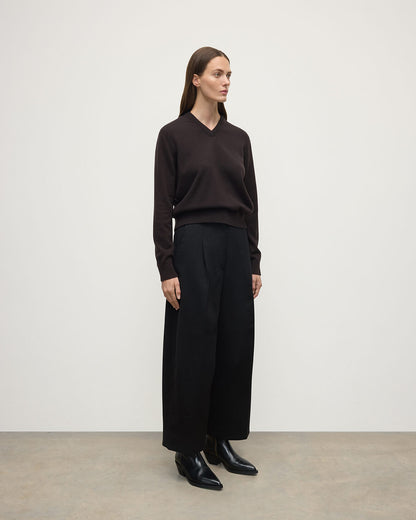 Johnstons of Elgin AW25 Women's Knitwear Molasses Classic Cashmere Brown V Neck Jumper KAP05575SB7290