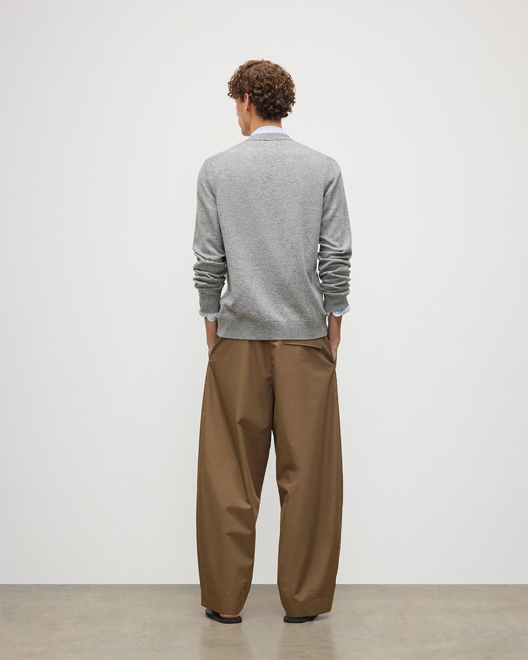 JOHNSTONS OF ELGIN MENS RORY VEE NECK CLASSIC CARDIGAN GREY 100% CASHMERE KAP05471SE5325