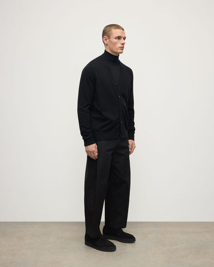 Johnstons of Elgin AW25 Men's Knitwear Black Classic Cashmere Black Cardigan KAP05576SA7210