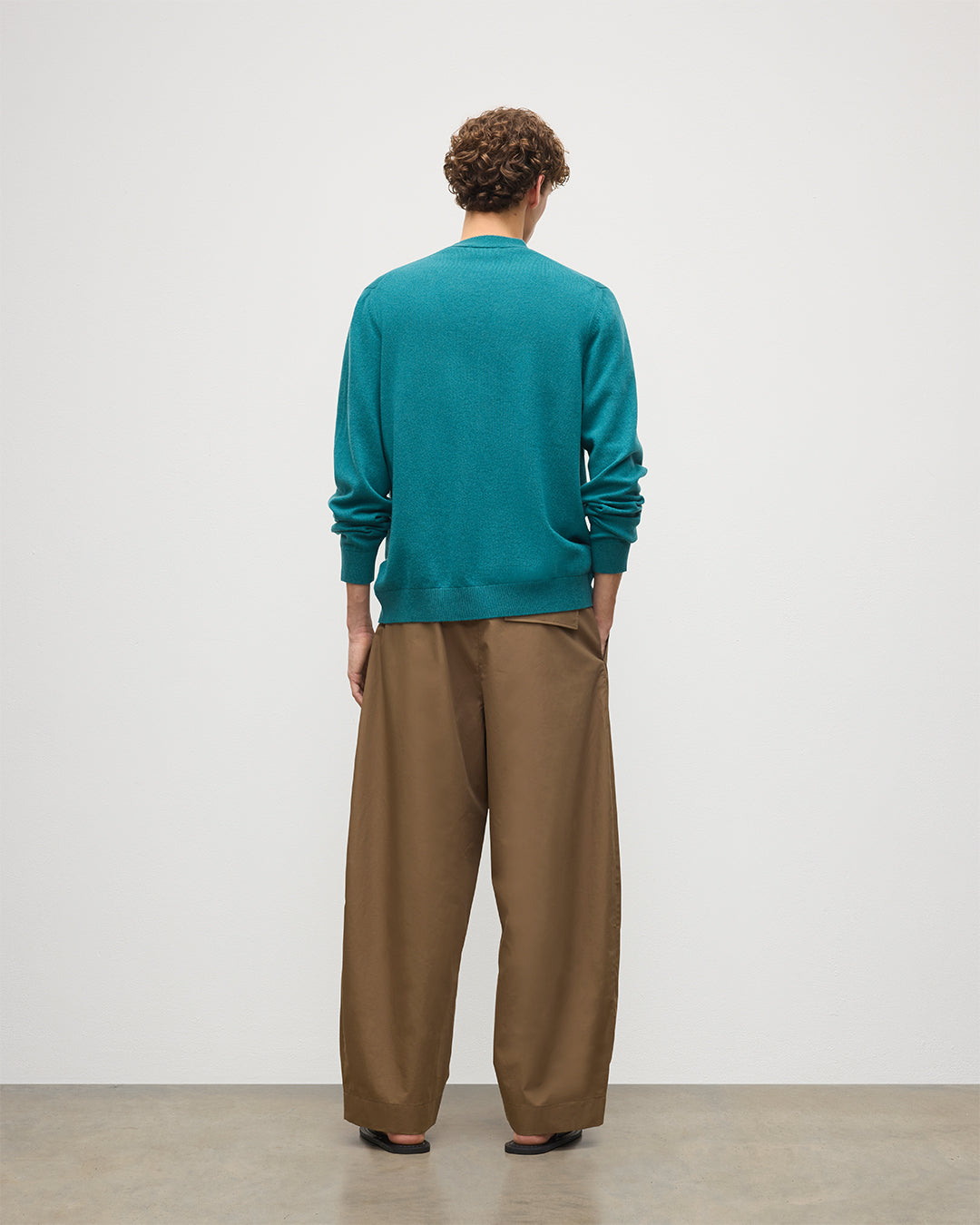 JOHNSTONS OF ELGIN MENS RORY VEE NECK CLASSIC CARDIGAN GREEN 100% CASHMERE KAP05576SC4720