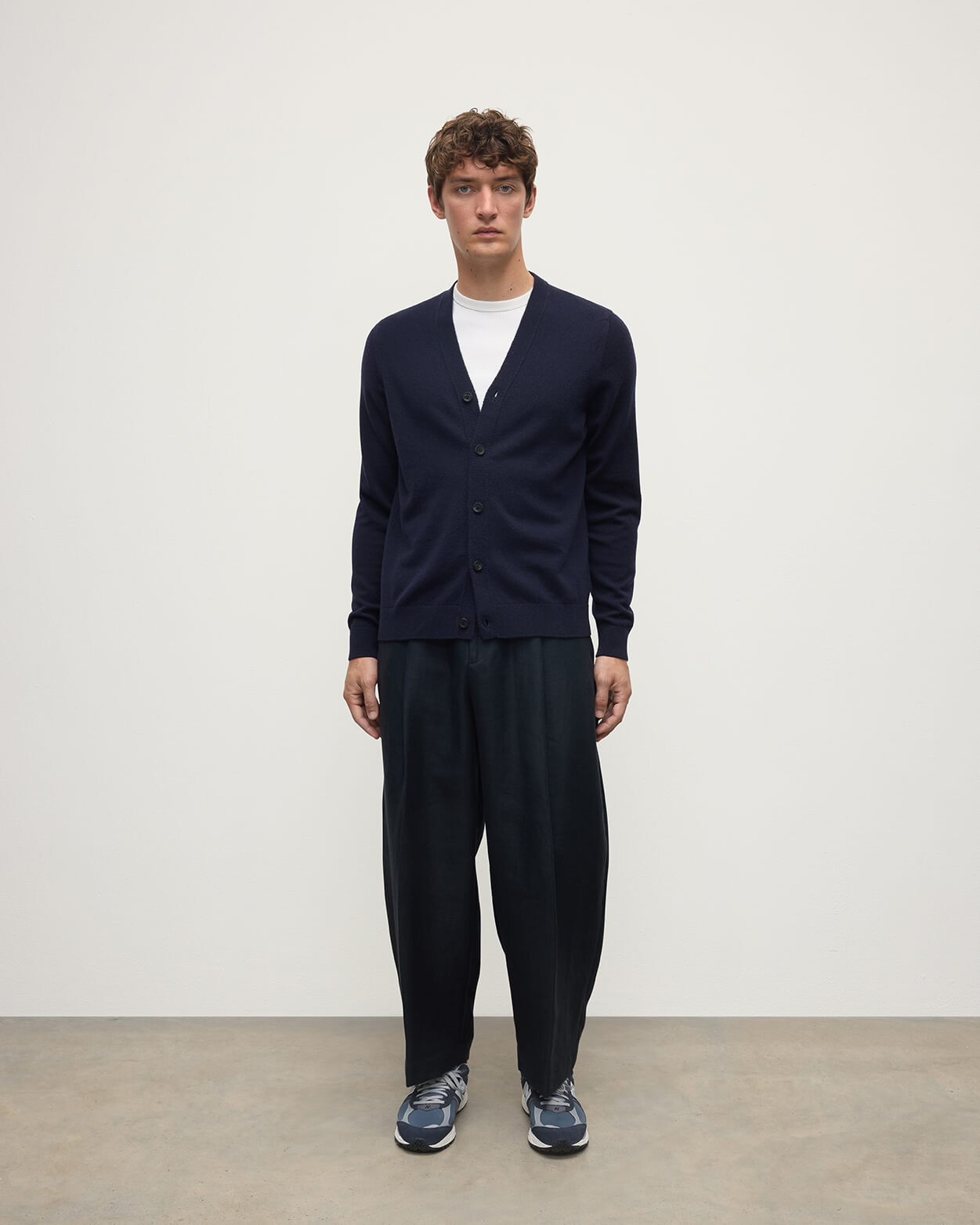 Johnstons of Elgin AW25 Men's Knitwear Dark Navy Classic Cashmere Navy Cardigan KAP05576SD7666