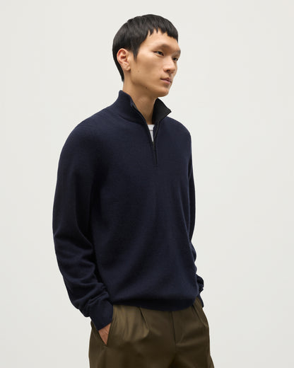 MODEL WEARS JOHNSTONS OF ELGIN MENS RORY CLASSIC HALF ZIP SWEATER CONTRAST TRIM NAVY & CHARCOAL 100% CASHMERE KAP05577Q26187