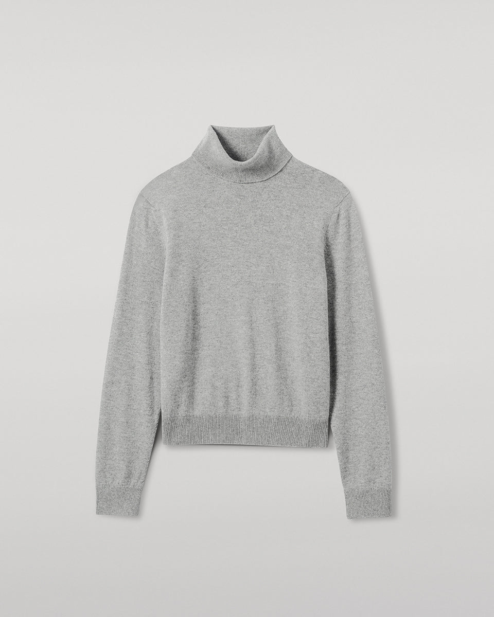 Classic Knitwear: What Makes It Truly Timeless? – Johnstons of Elgin