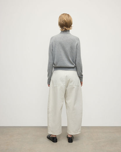 Johnstons of Elgin AW25 Women's Knitwear Light Grey Classic Cashmere Roll Neck KAP05584HA0308