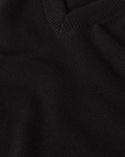 Johnstons of Elgin AW25 Men's Knitwear Black Classic Cashmere Black V Neck KAP05594SA7210