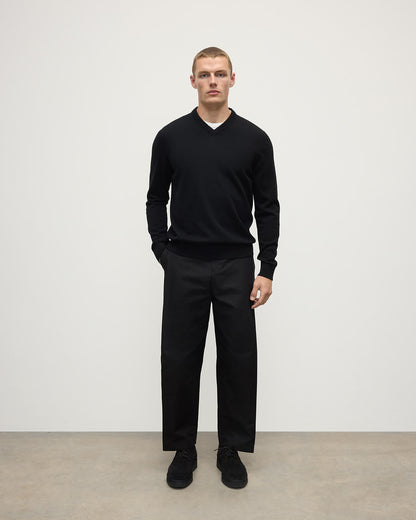 Johnstons of Elgin AW25 Men's Knitwear Black Classic Cashmere Black V Neck KAP05594SA7210