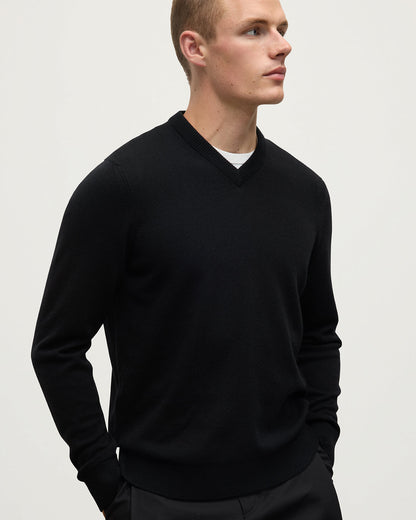 Johnstons of Elgin AW25 Men's Knitwear Black Classic Cashmere Black V Neck KAP05594SA7210