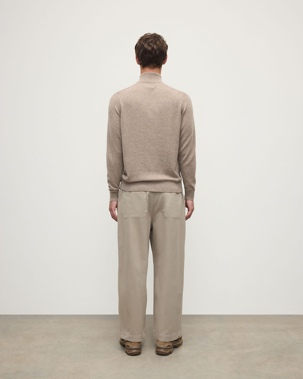 Johnstons of Elgin AW25 Men's Knitwear Ash Classic Cashmere Brown Zip Neck Jumper KAP05695HB4334