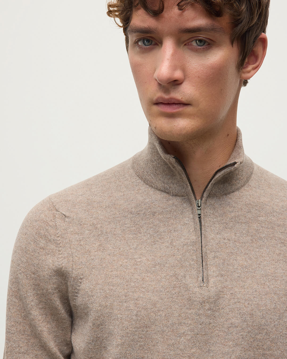 Johnstons of Elgin AW25 Men's Knitwear Ash Classic Cashmere Brown Zip Neck Jumper KAP05695HB4334