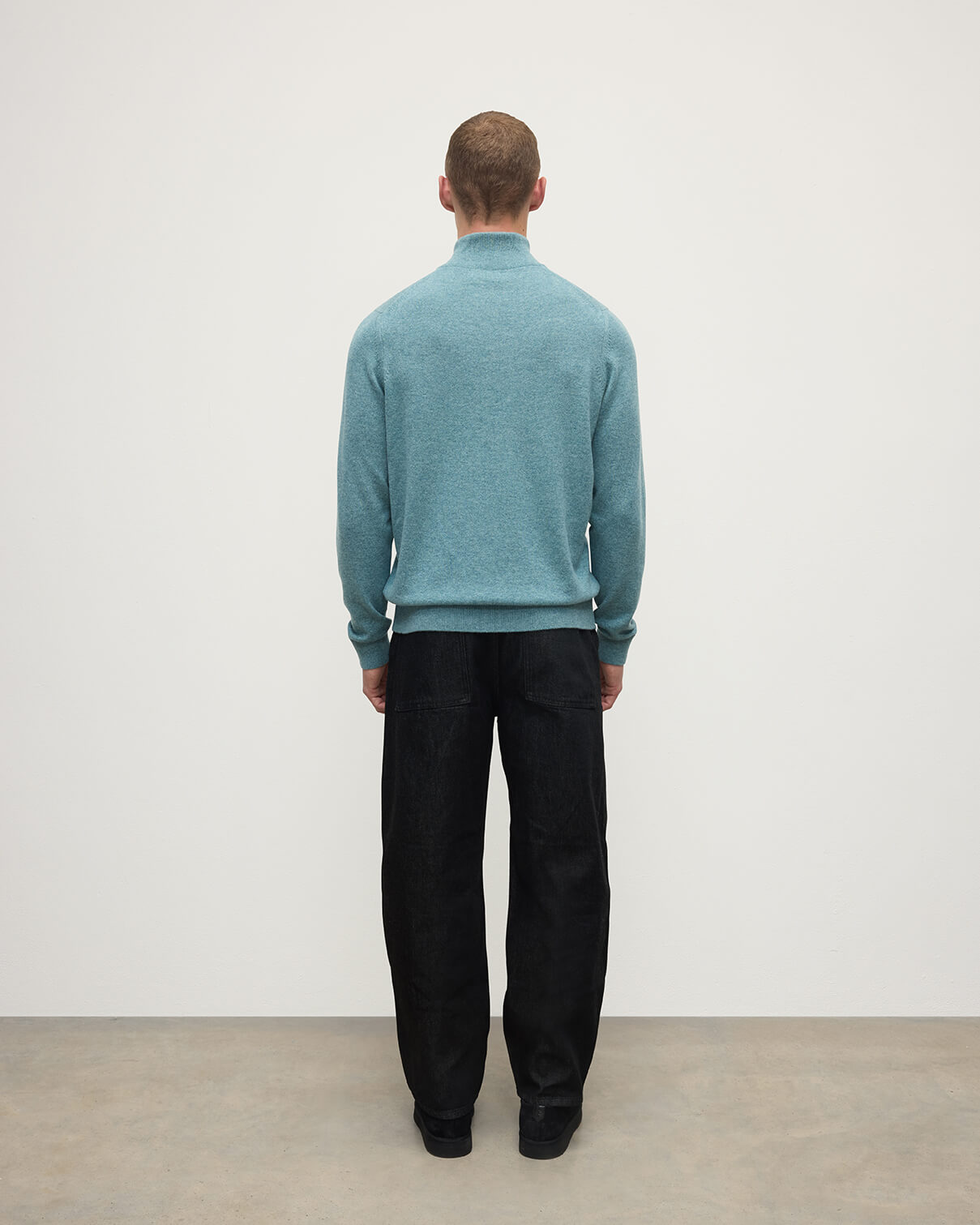 Johnstons of Elgin AW25 Men's Knitwear Seascape Classic Cashmere Green Zip Neck Jumper KAP05695HC0038