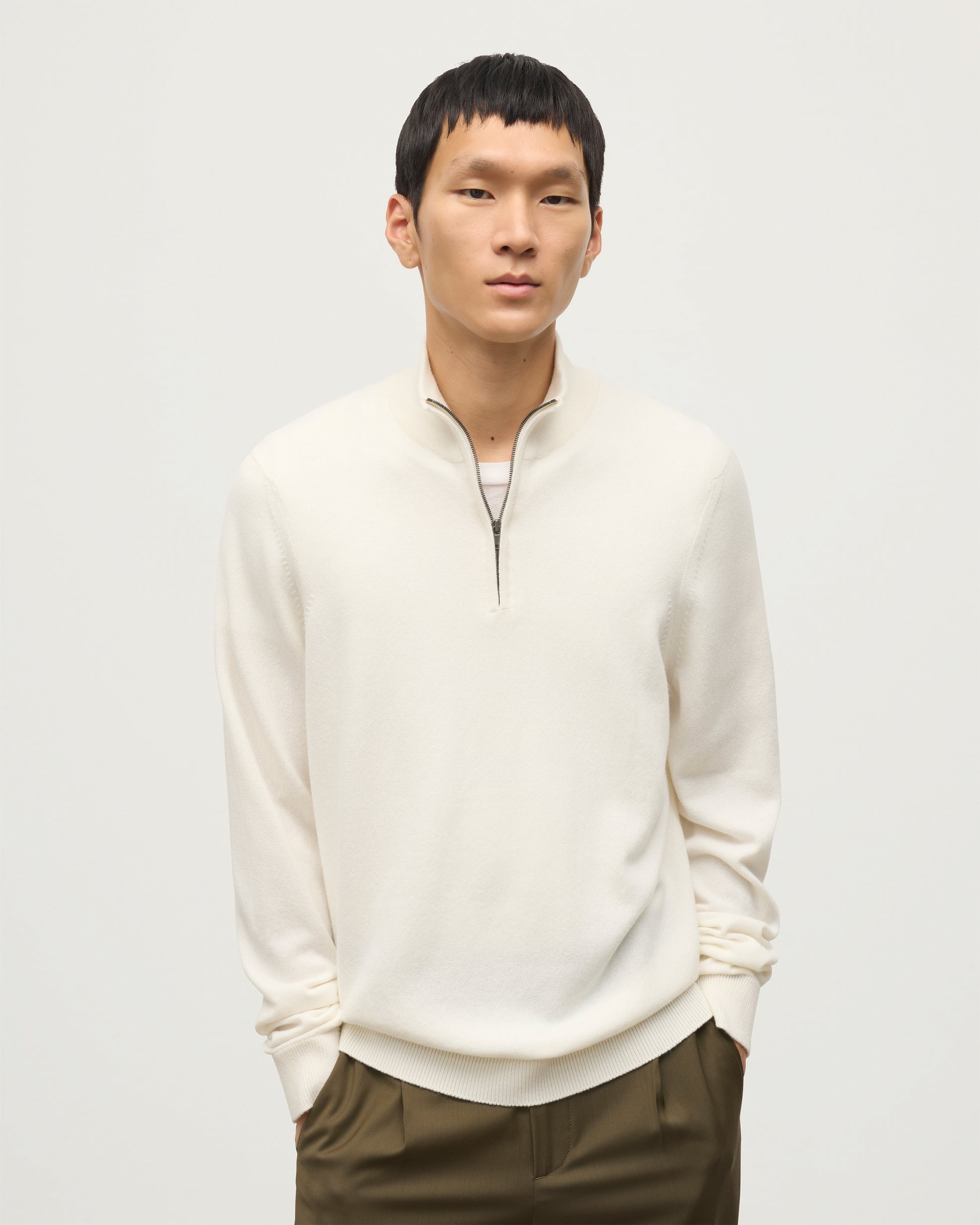 MODEL WEARS JOHNSTONS OF ELGIN MENS RORY CLASSIC HALF ZIP CLASSIC SWEATER 100% CASHMERE KAP05695SA0606