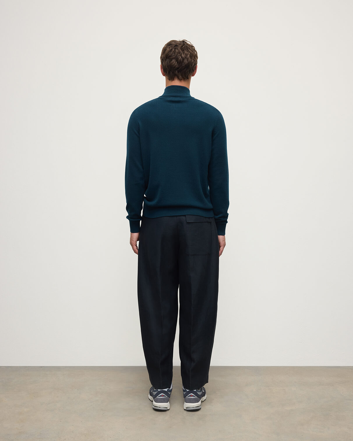 Johnstons of Elgin AW25 Men's Knitwear Bottle Green Classic Cashmere Green Zip Neck Jumper KAP05695SC7341