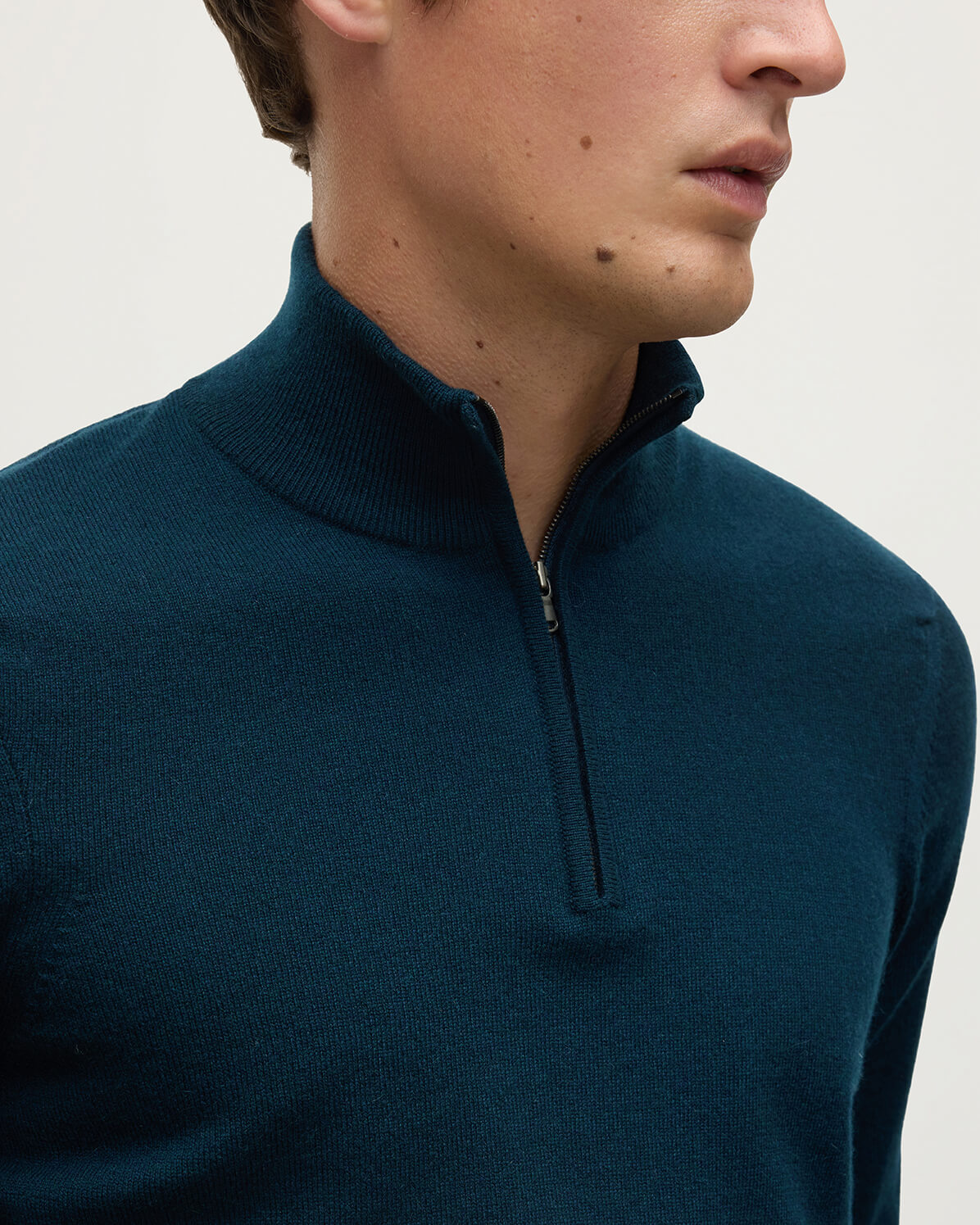 Johnstons of Elgin AW25 Men's Knitwear Bottle Green Classic Cashmere Green Zip Neck Jumper KAP05695SC7341