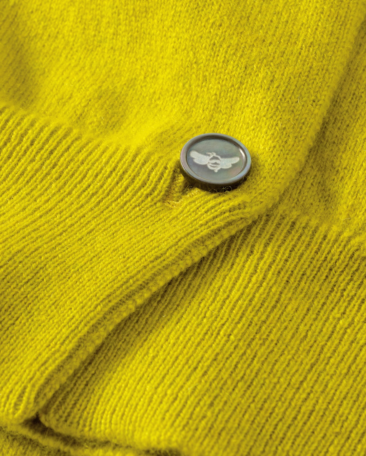JOHNSTONS OF ELGIN WOMENS IRIS CLASSIC CREW CARDIGAN YELLOW 100% CASHMERE KAP05704SC4716