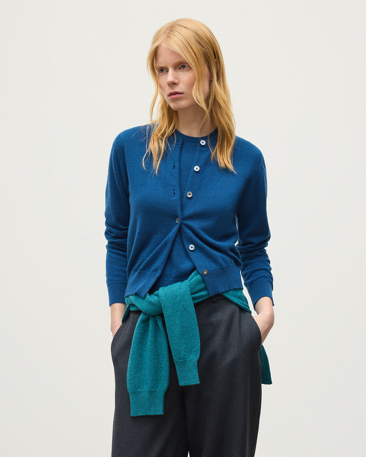 #1168 Johnstons of Elgin カシミヤカーディガン S 新品 Iris Adelphi Blue Classic Cashmere Cardigan | Made in Scotland