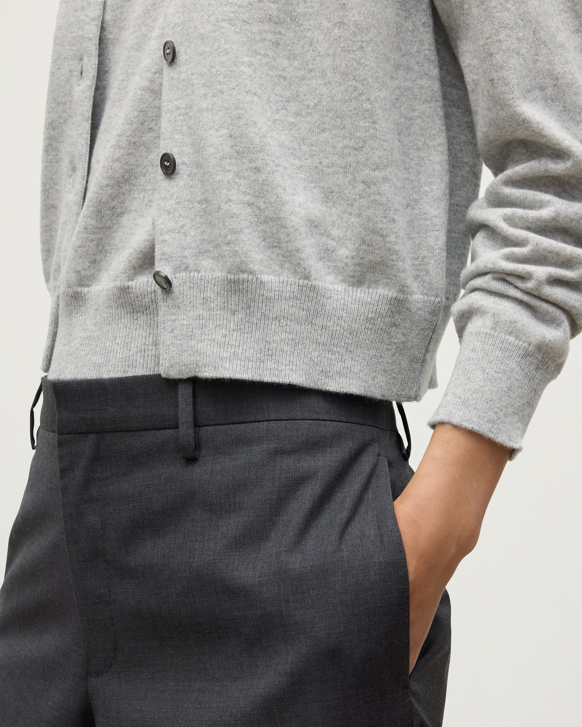 MODEL WEARS JOHNSTONS OF ELGIN WOMENS IRIS CLASSIC CREW CARDIGAN 100% CASHMERE KAP05704HA0399