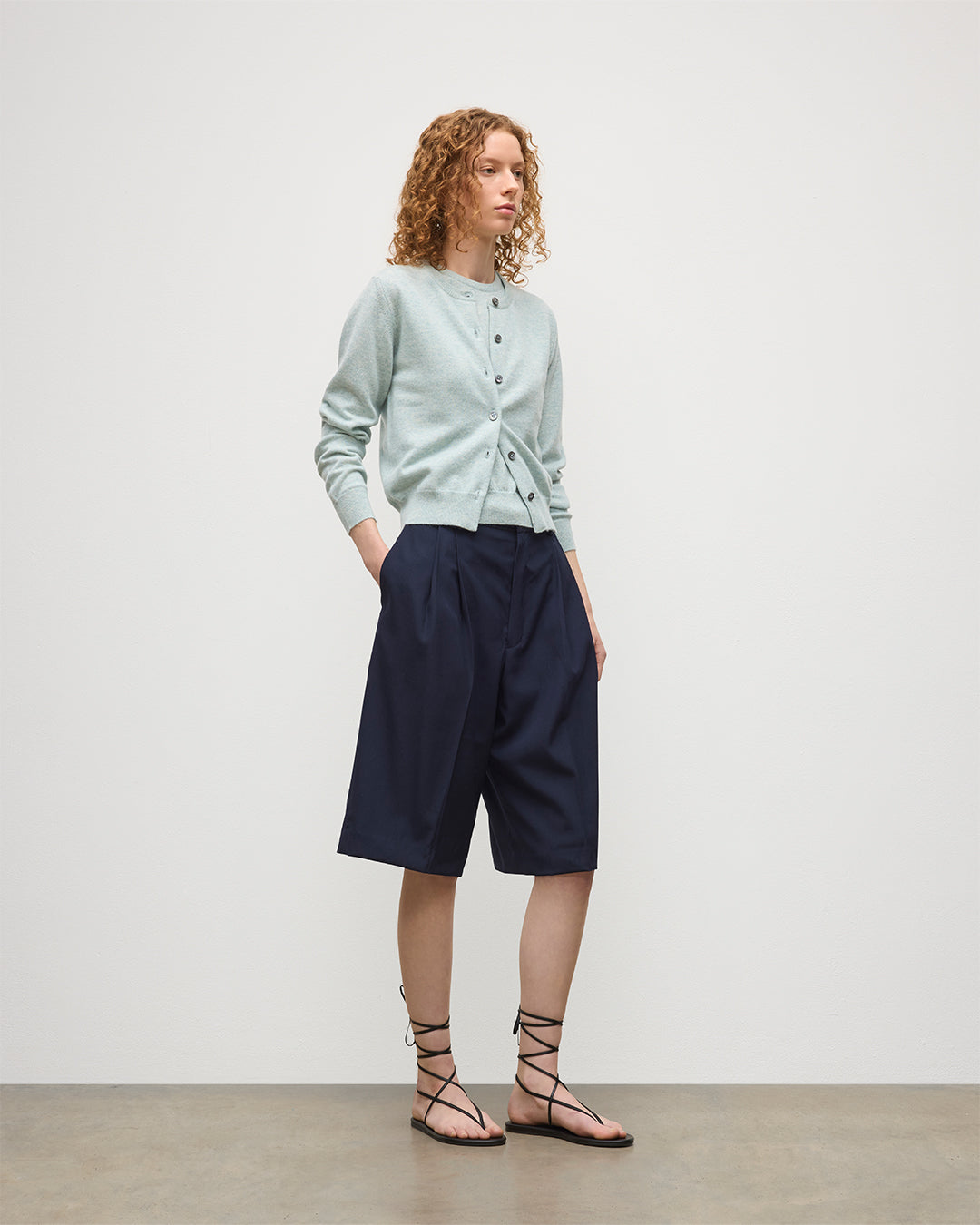 JOHNSTONS OF ELGIN WOMENS IRIS CLASSIC CREW CARDIGAN LIGHT GREEN 100% CASHMERE KAP05704HC0047