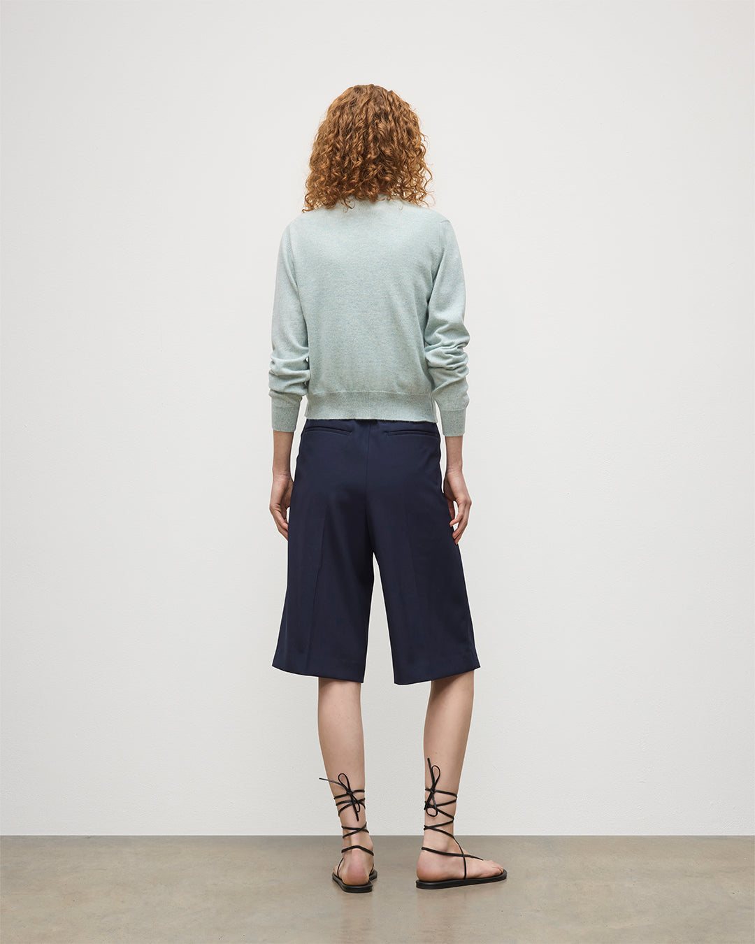 JOHNSTONS OF ELGIN WOMENS IRIS CLASSIC CREW CARDIGAN LIGHT GREEN 100% CASHMERE KAP05704HC0047