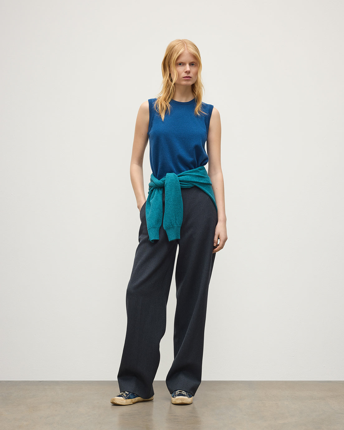 Iris Blue Classic Cashmere Tank Top | Made in Scotland – Johnstons of Elgin