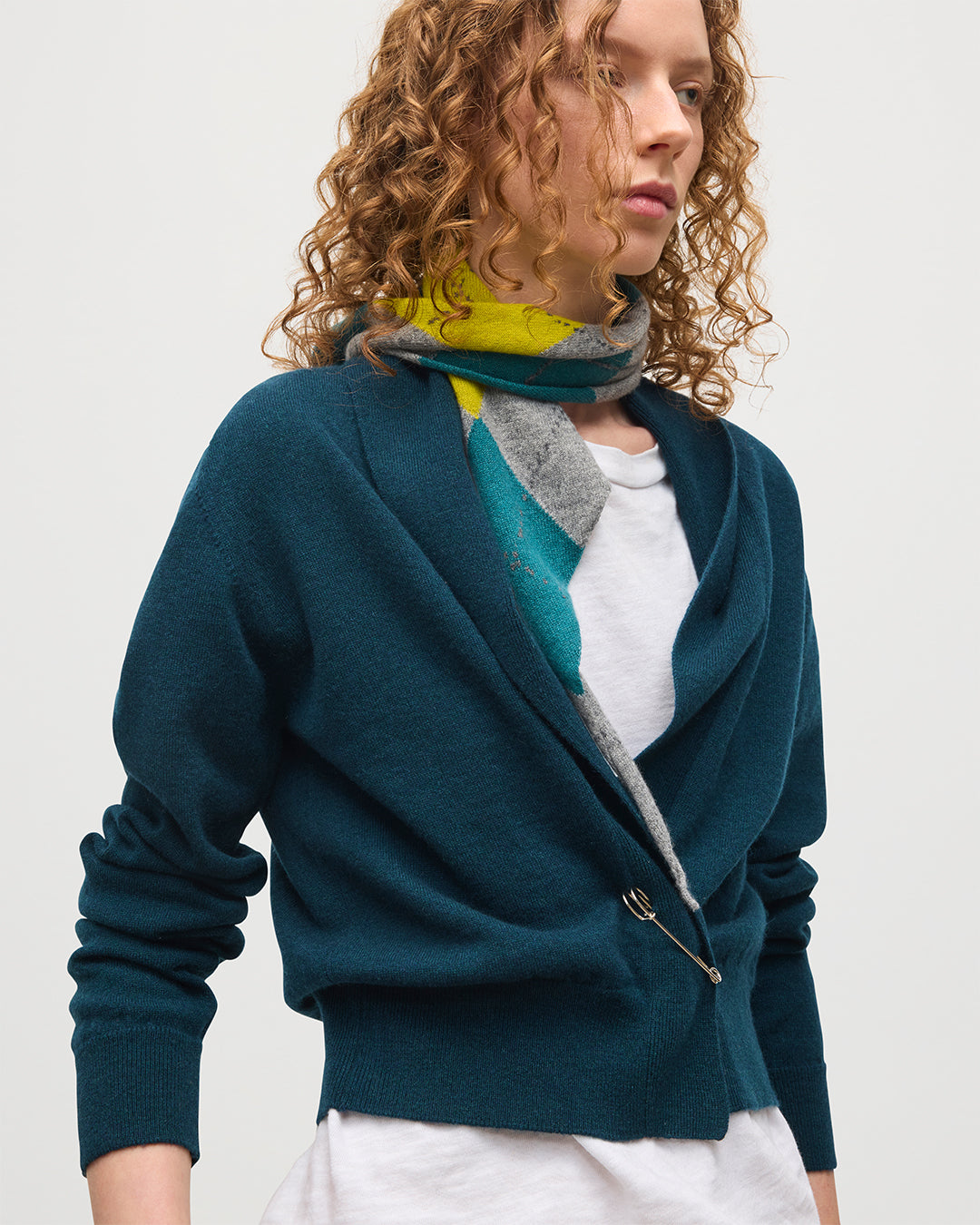 JOHNSTONS OF ELGIN WOMENS CRATHIE SHAWL CARDIGAN GREEN 100% CASHMERE WITH CLAN CASHMERE ARGYLE NECKTIE KAP05707SC7341