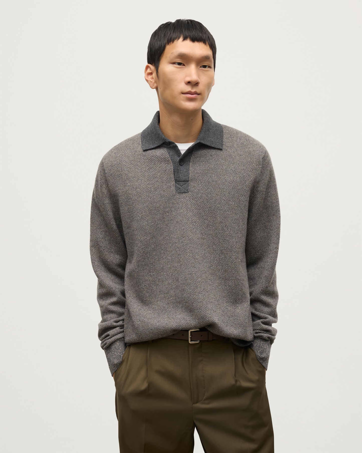 MODEL WEARS JOHNSTONS OF ELGIN MENS TWEEL RUGBY SHIRT 100% CASHMERE KAP05727Q25939