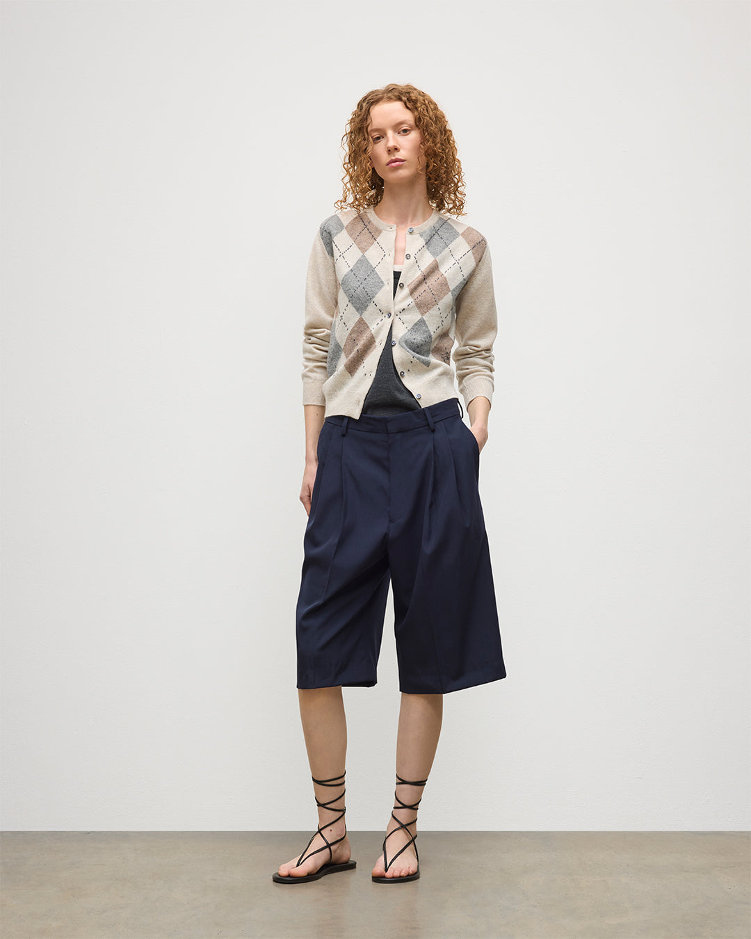 JOHNSTONS OF ELGIN WOMENS CLAN CREW CARDIGAN NATURAL  100% CASHMERE KAP05731JU1605