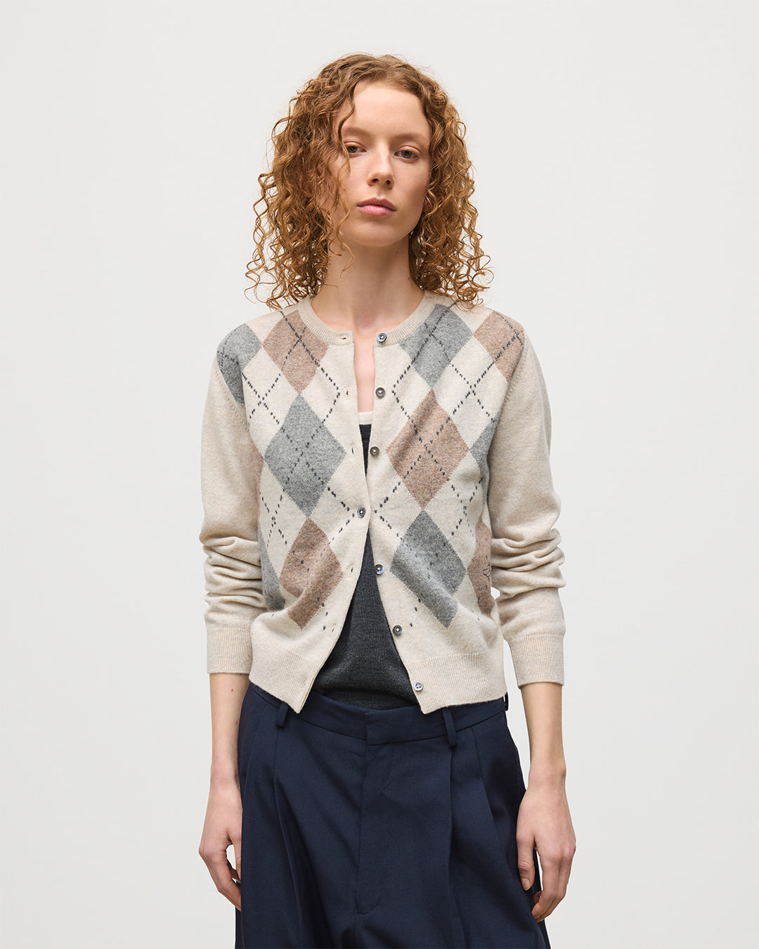 JOHNSTONS OF ELGIN WOMENS CLAN CREW CARDIGAN NATURAL  100% CASHMERE KAP05731JU1605