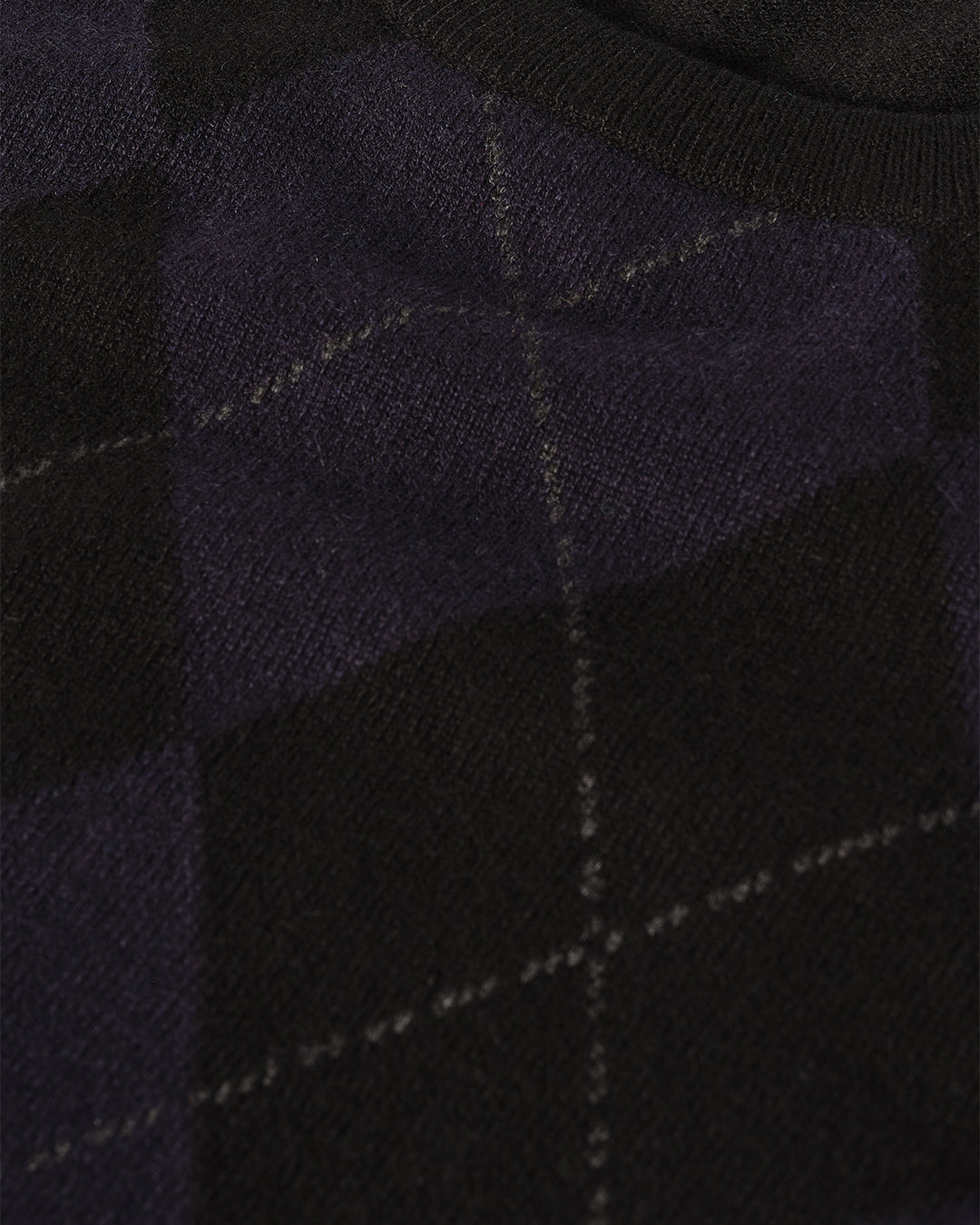 JOHNSTONS OF ELGIN MENS BLACK ARGYLL CREW SWEATER 100% CASHMERE KAP05747JU1599