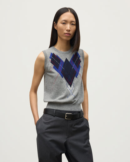 MODEL WEARS JOHNSTONS OF ELGIN WOMENS ARGYLL LE JABOTS SLEEVELESS CREW GREY 100% CASHMERE KAP05766JU1611