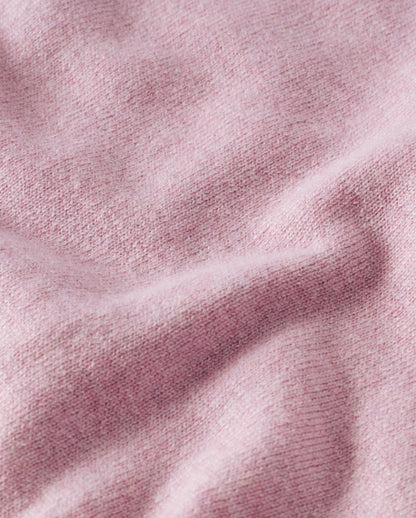 JOHNSTONS OF ELGIN WOMENS LUNAN CLASSIC CREW SWEATER PINK 100% CASHMERE WITH REEL BLACK CASHMERE BANDANA KAP05784HE0071