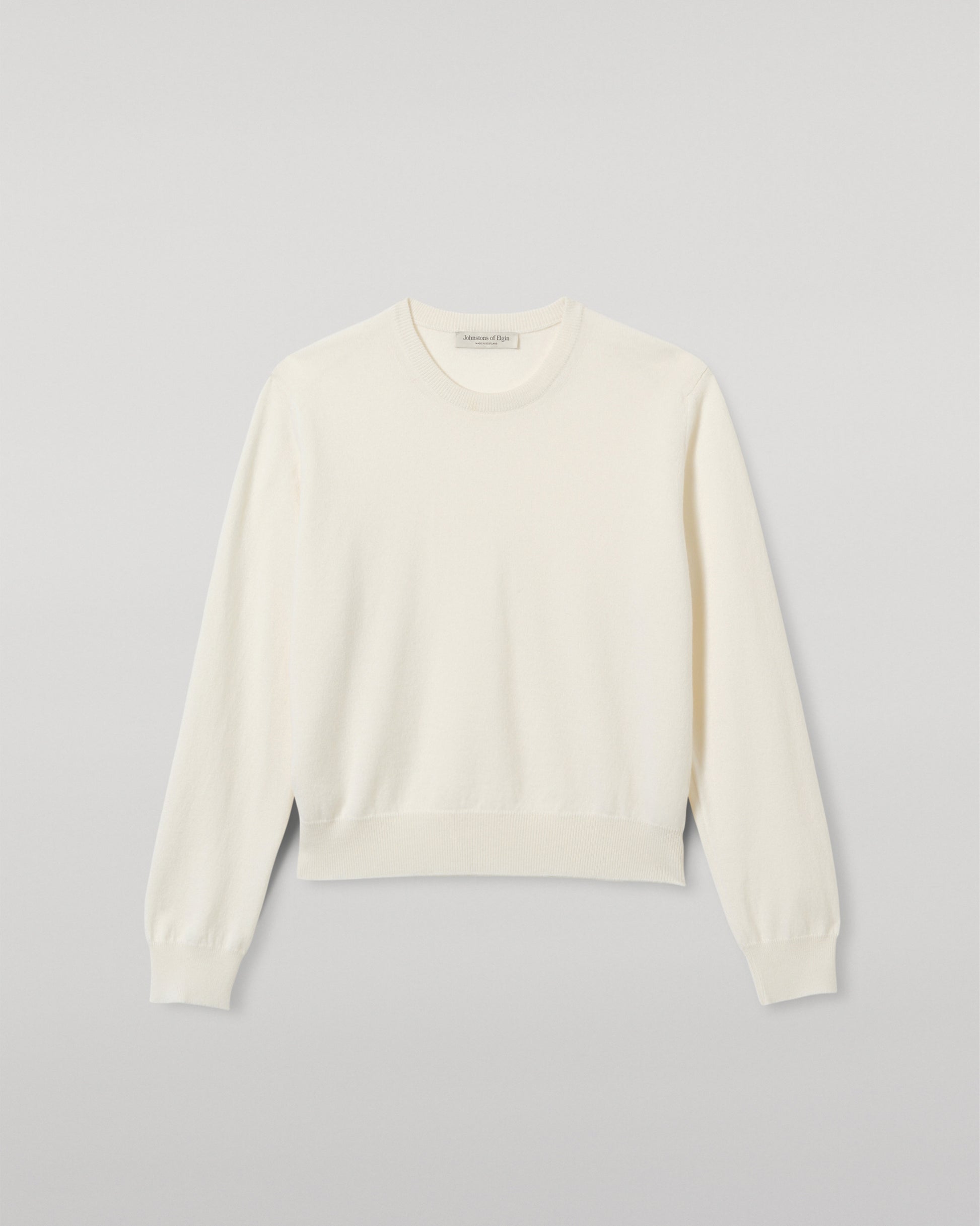 JOHNSTONS OF ELGIN WOMENS LUNAN CLASSIC CREW SWEATER WHITE KAP05784SA0606