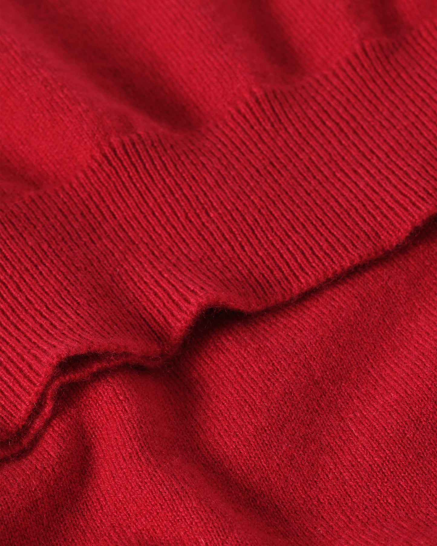 JOHNSTONS OF ELGIN WOMENS LUNAN CLASSIC CREW SWEATER RED KAP05784SE5325