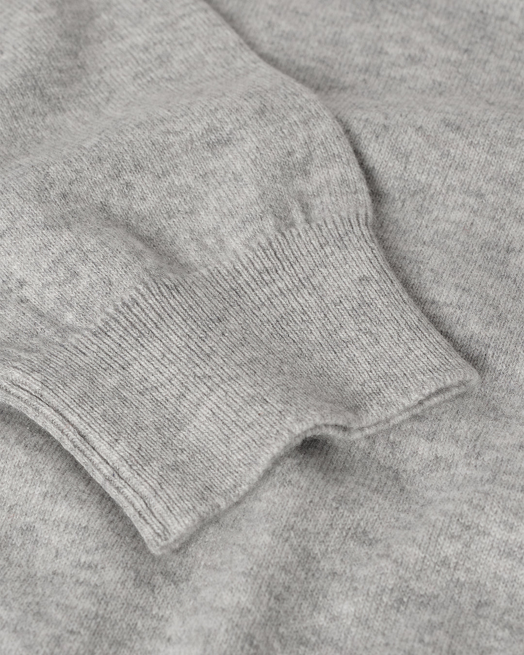 JOHNSTONS OF ELGIN WOMENS LUNAN CLASSIC CREW SWEATER GREY KAP05784HA0399