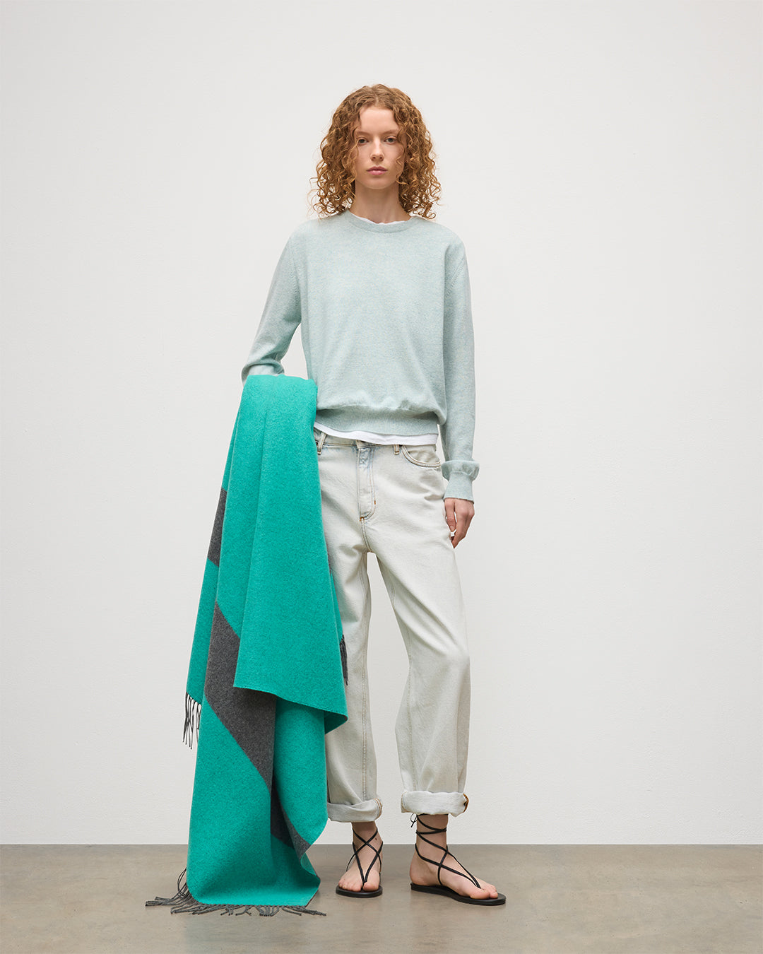 JOHNSTONS OF ELGIN WOMENS LUNAN CLASSIC CREW SWEATER LIGHT GREEN 100% CASHMERE KAP05784HC0047