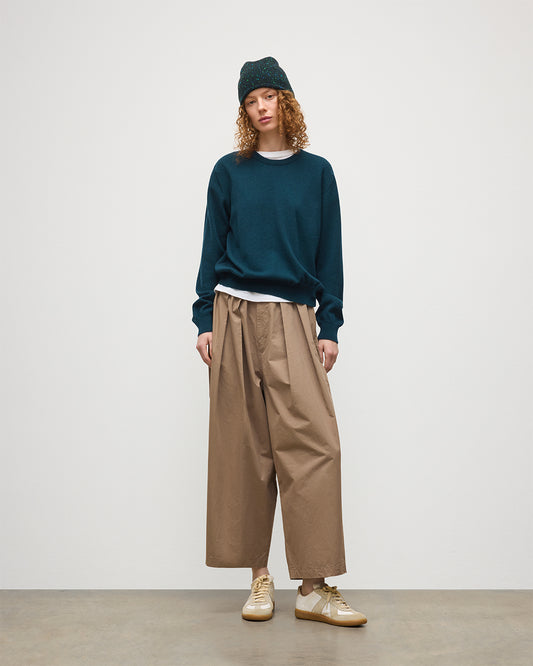 JOHNSTONS OF ELGIN WOMENS LUNAN CLASSIC CREW SWEATER GREEN 100% CASHMERE WITH FIR DONEGAL CASHMERE BEANIE HAT KAP05784SC7341