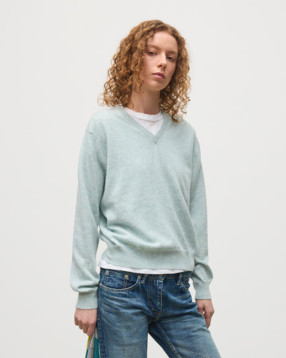 JOHNSTONS OF ELGIN WOMENS LUNAN CLASSIC VEE SWEATER LIGHT GREEN 100% CASHMERE KAP05807HC0047