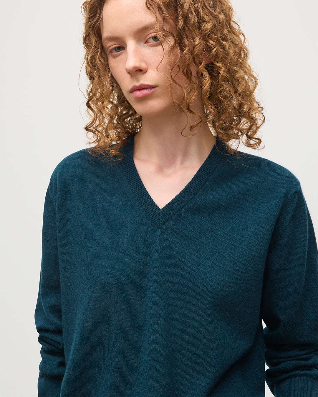Lunan Bottle Green Cashmere V Neck Jumper | Made In Scotland