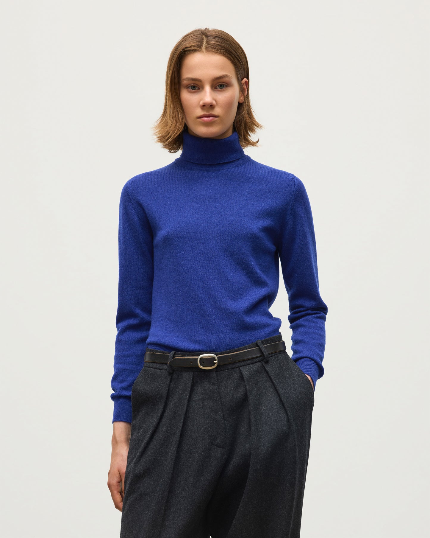 JOHNSTONS OF ELGIN IRIS ROLL NECK SWEATER PETITE CASHMERE ROLL NECK SWEATER - 2 PLY BLUE 100% CASHMERE KAP05952SD5326