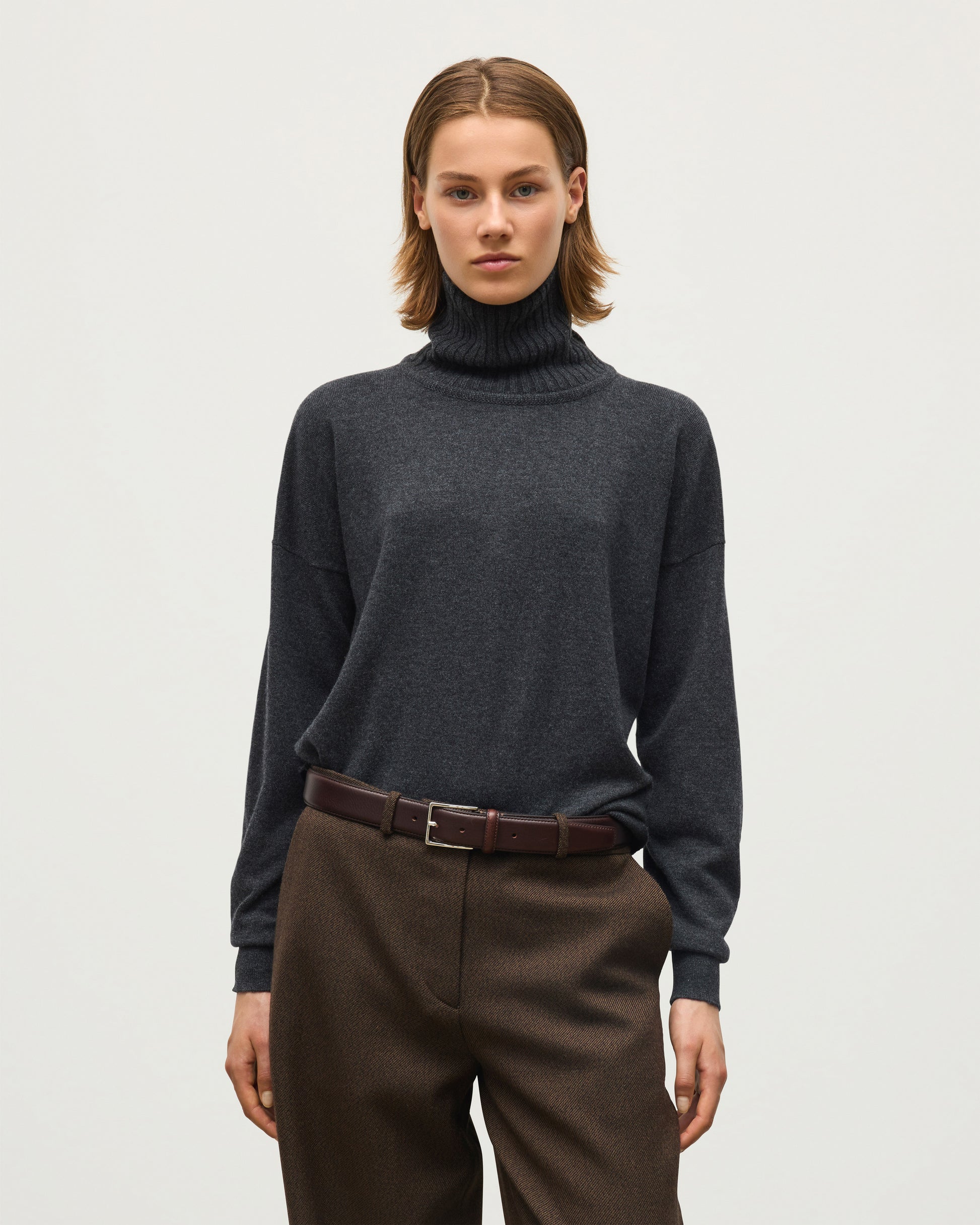 JOHNSTONS OF ELGIN JESSIE ROLL NECK SWEATER CASHMERE ROLL NECK SWEATER WITH EXPOSED SEAM DETAIL & CENTRE BACK SPLIT - 2 PLY DARK GREY 100% CASHMERE KAP05987Q26343